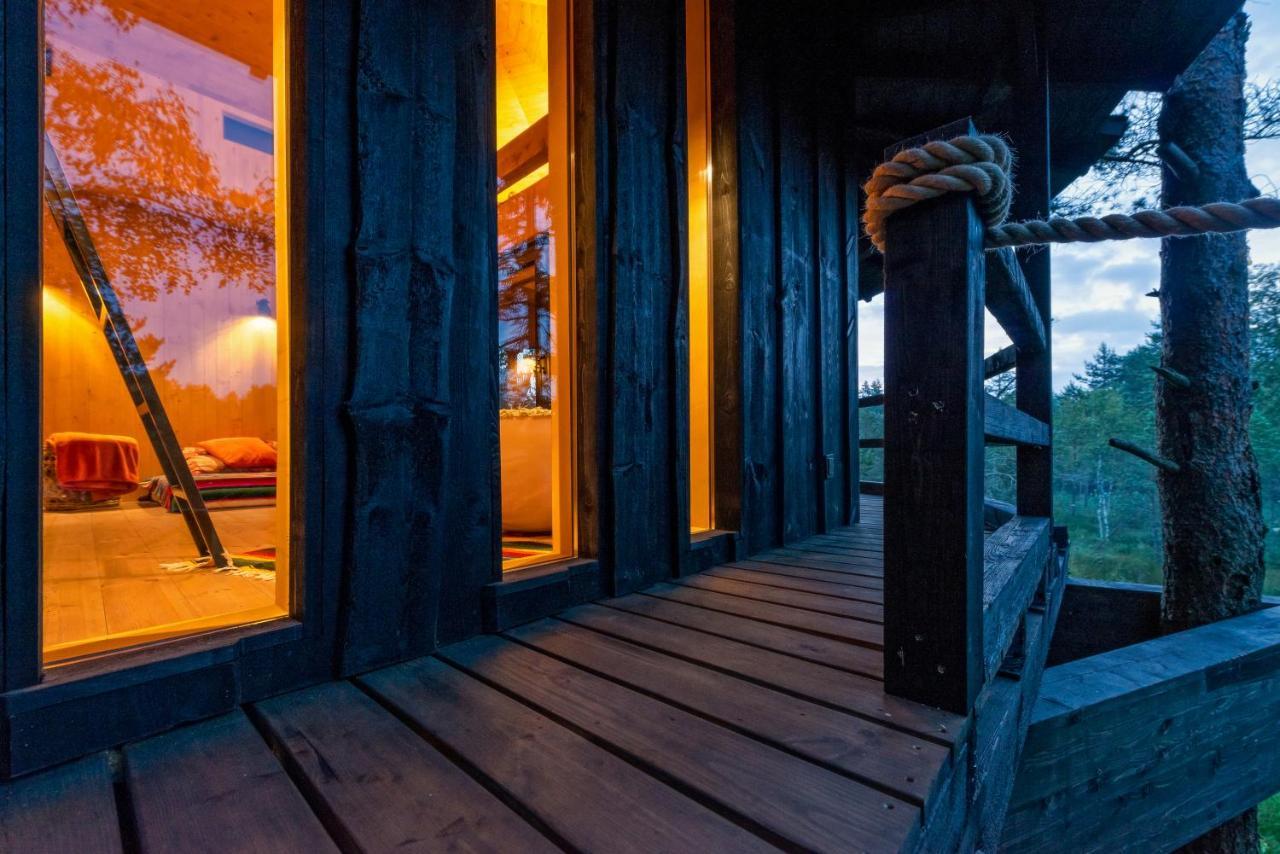 Вилла Sambliku Treehouse Jogisoo Экстерьер фото