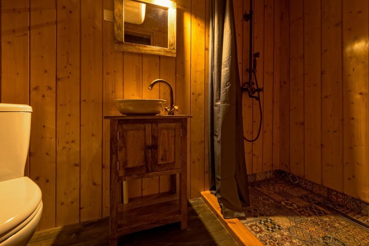 Вилла Sambliku Treehouse Jogisoo Экстерьер фото