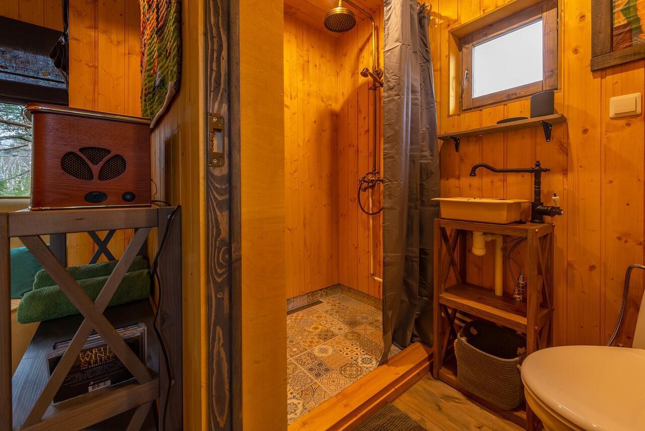 Вилла Sambliku Treehouse Jogisoo Экстерьер фото