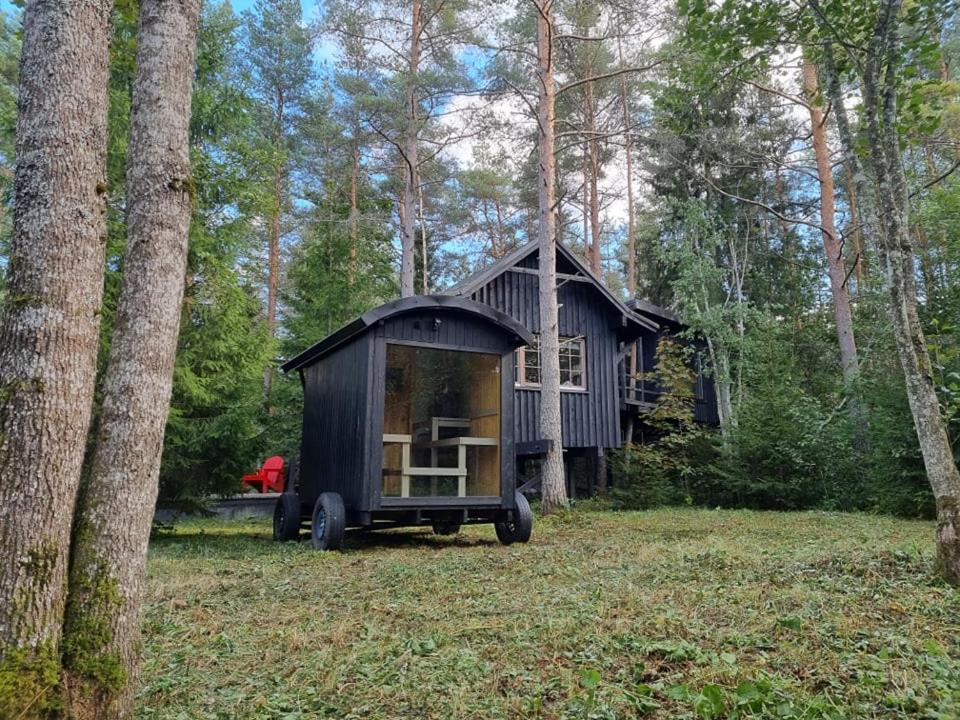 Вилла Sambliku Treehouse Jogisoo Экстерьер фото