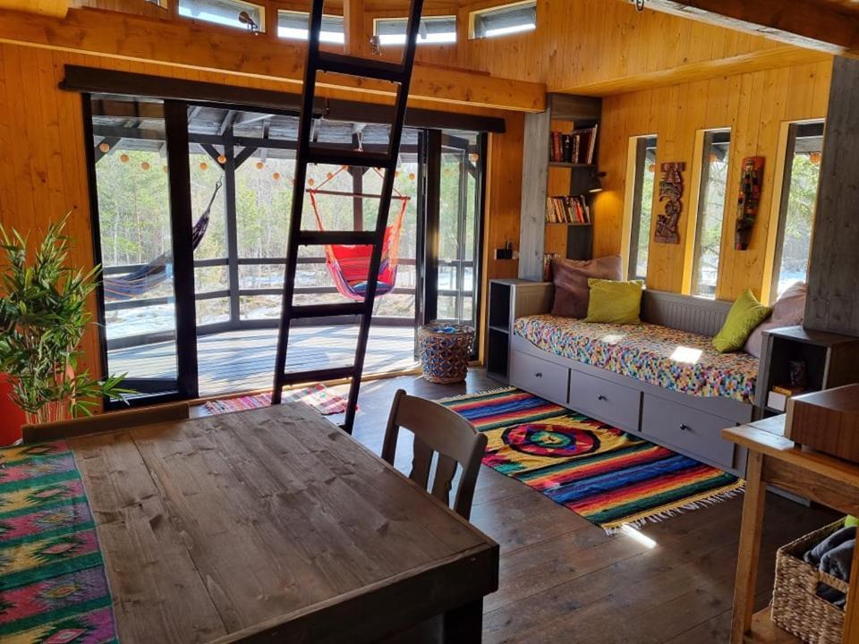 Вилла Sambliku Treehouse Jogisoo Экстерьер фото