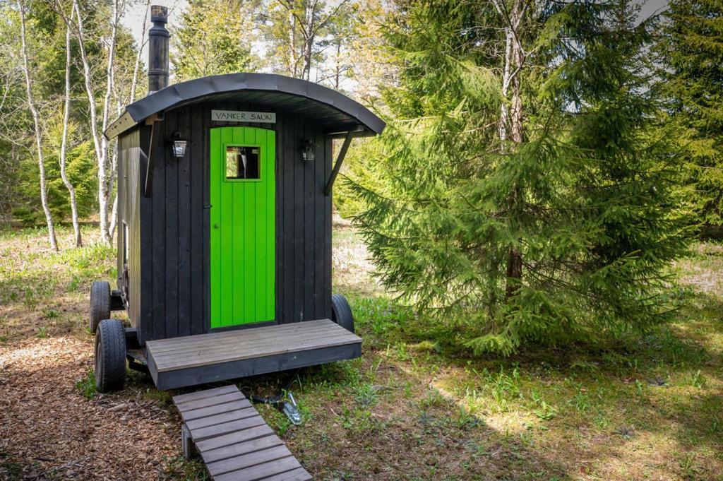Вилла Sambliku Treehouse Jogisoo Экстерьер фото